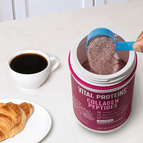Vital Proteins Collagen Peptides Powder Supplement for Skin Hair Nail Joint, Vitamin C for Immune Support, Blueberry Strawberry Mixed Berry 10.4 oz
